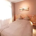Am Mit Balkon Pool Fitness Inkl Apartman *