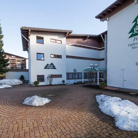 20qm Mit Balkon Und Innenpool - 22040 Apartment *